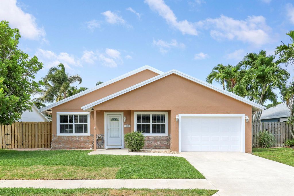 Photo of 159 Wandering Trail, Jupiter, FL 33458 (MLS # R11093008)