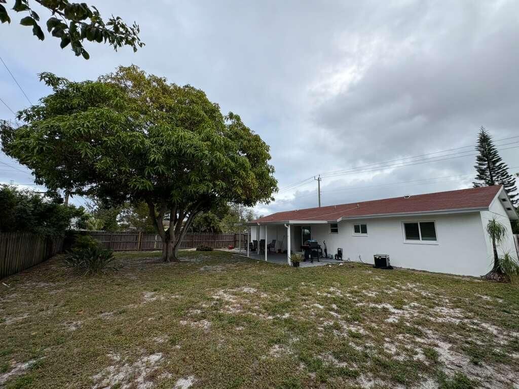 Photo of 401 S 12th Street, Lantana, FL 33462 (MLS # R11158994)