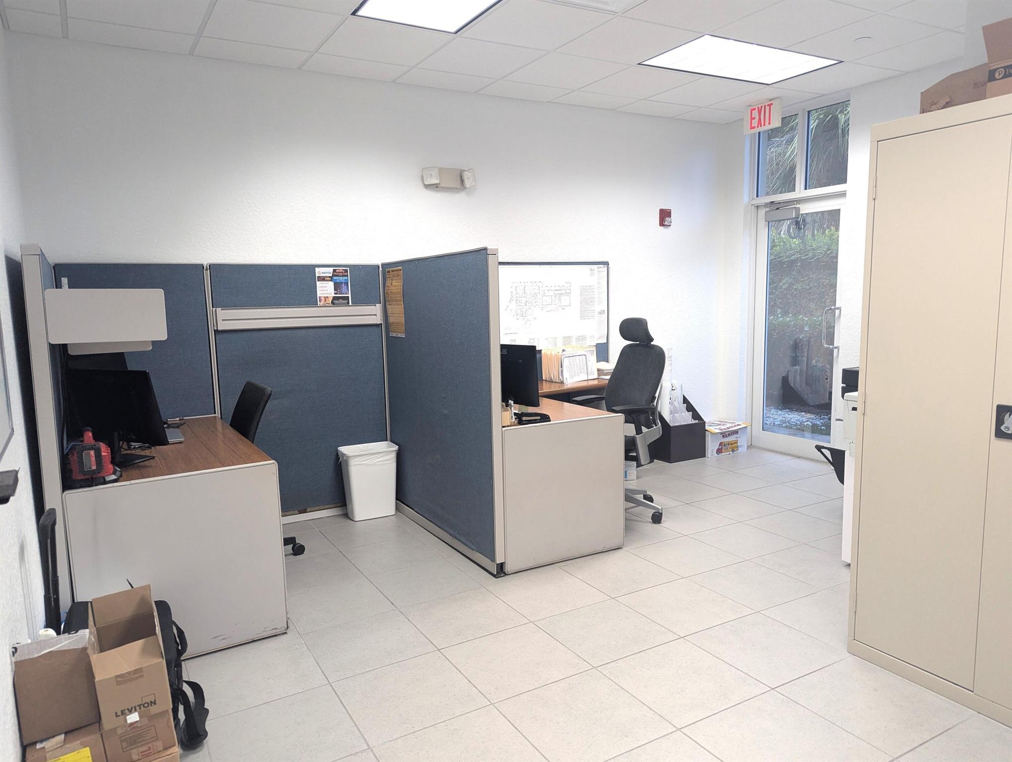 SQUARE LAKE COMMERCIAL CO - Commercial Lease