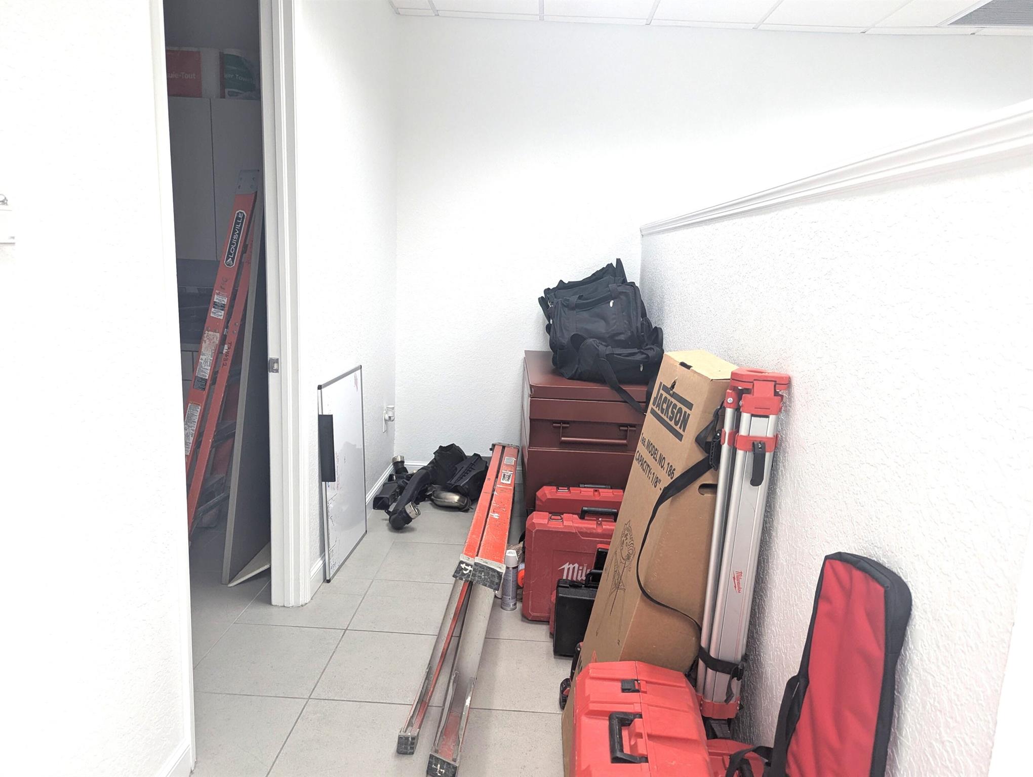 SQUARE LAKE COMMERCIAL CO - Commercial Lease