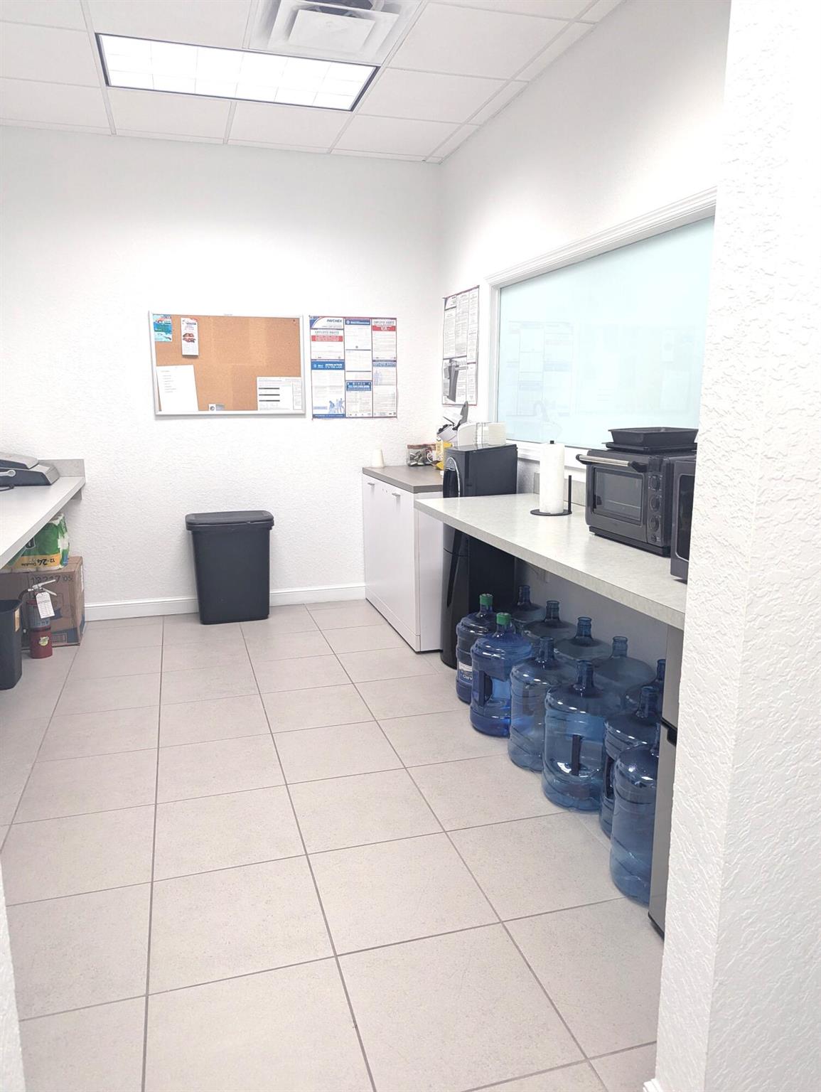 SQUARE LAKE COMMERCIAL CO - Commercial Lease