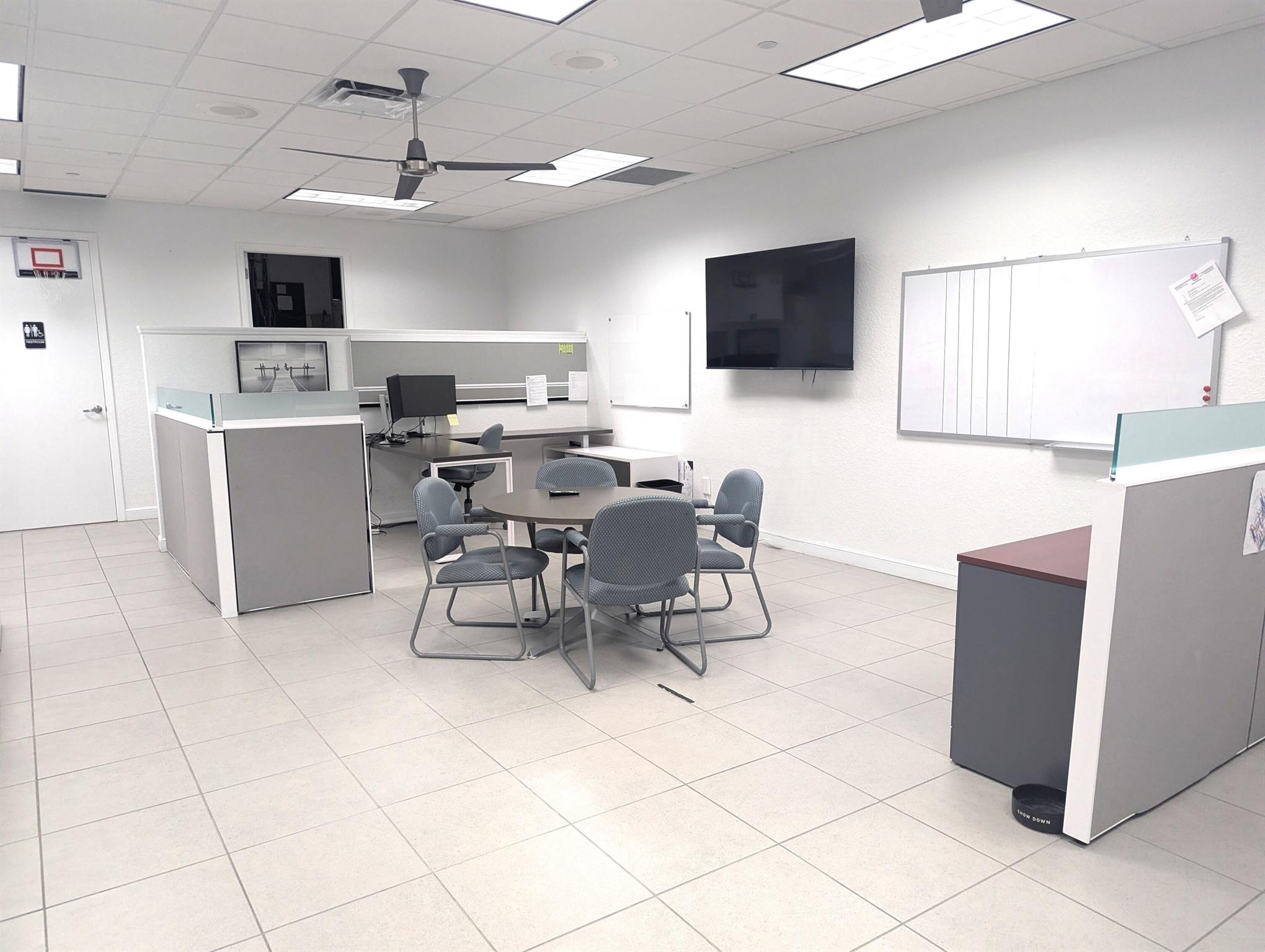 SQUARE LAKE COMMERCIAL CO - Commercial Lease