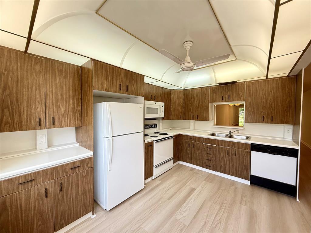 2405 Antigua Cir A1