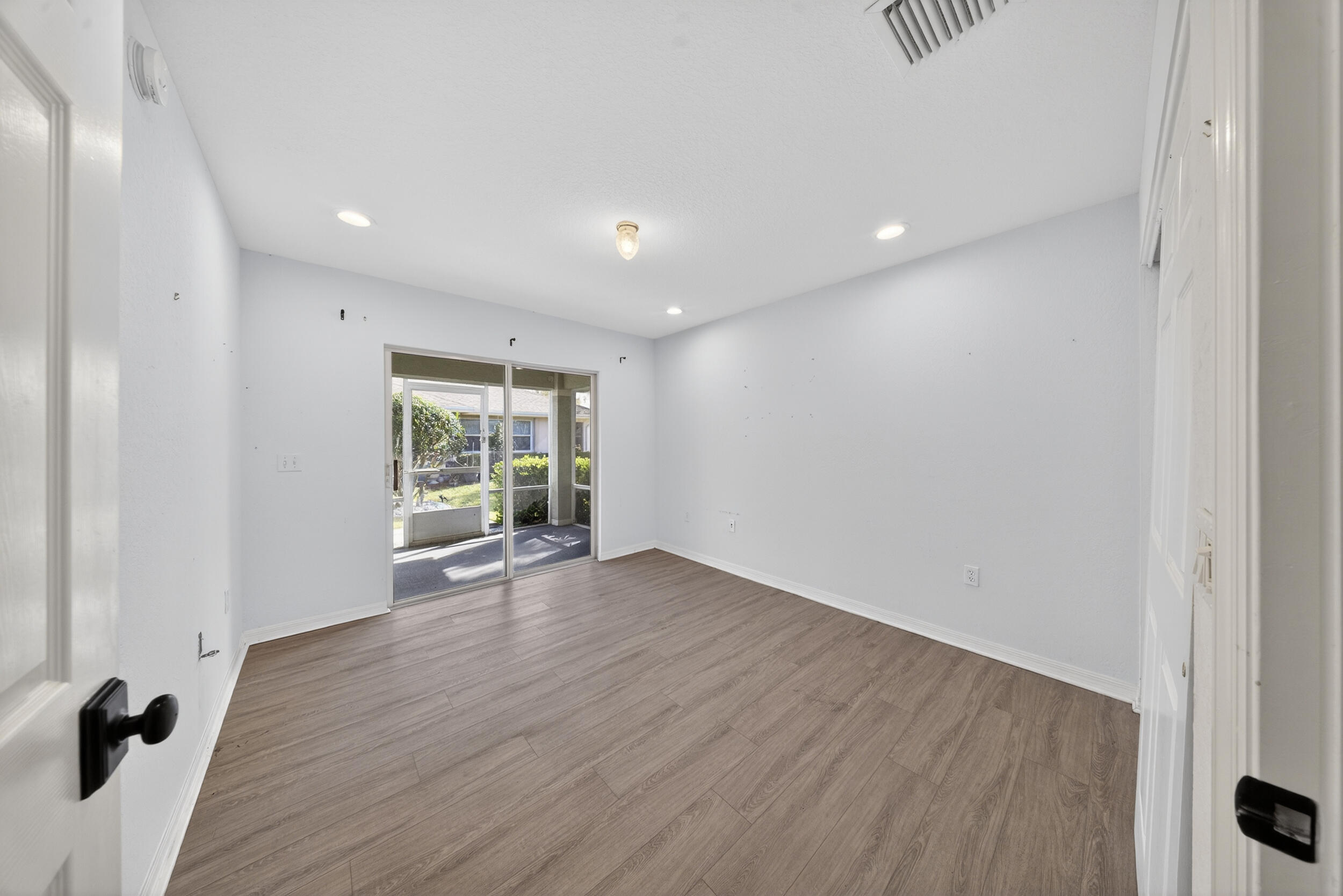 THE PRESERVE AT THE SAVANNAHS CONDOMINIUM - Residential