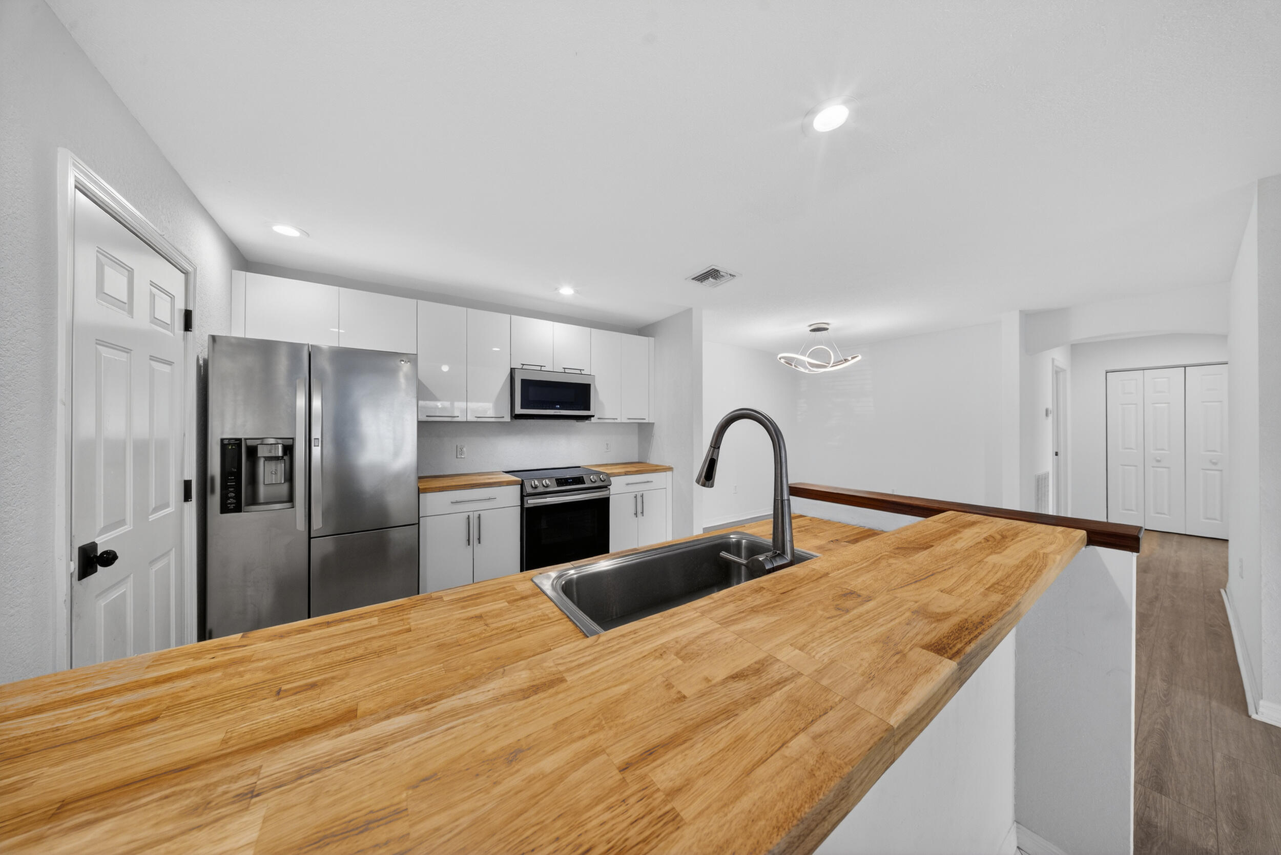 THE PRESERVE AT THE SAVANNAHS CONDOMINIUM - Residential