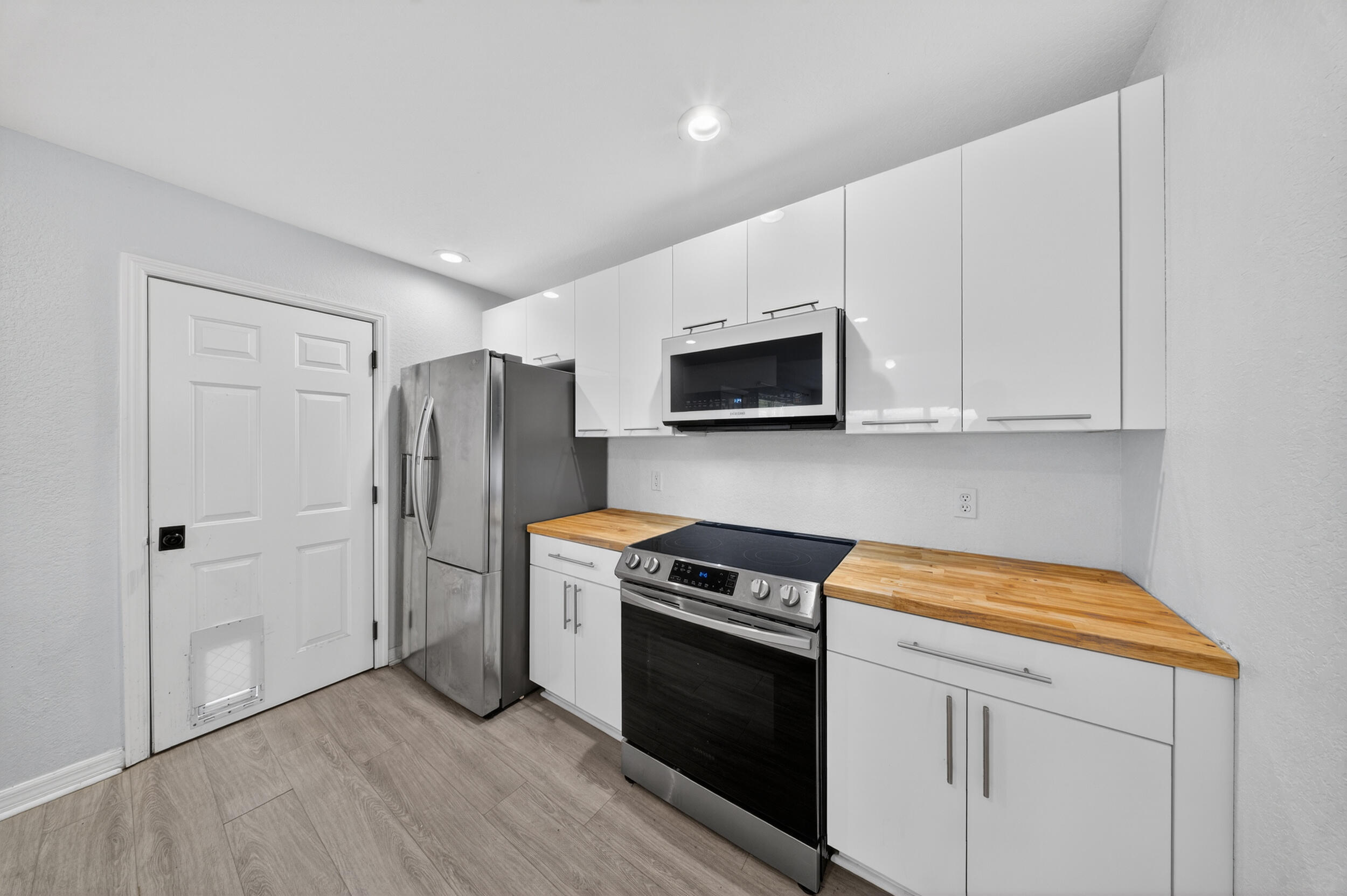 THE PRESERVE AT THE SAVANNAHS CONDOMINIUM - Residential