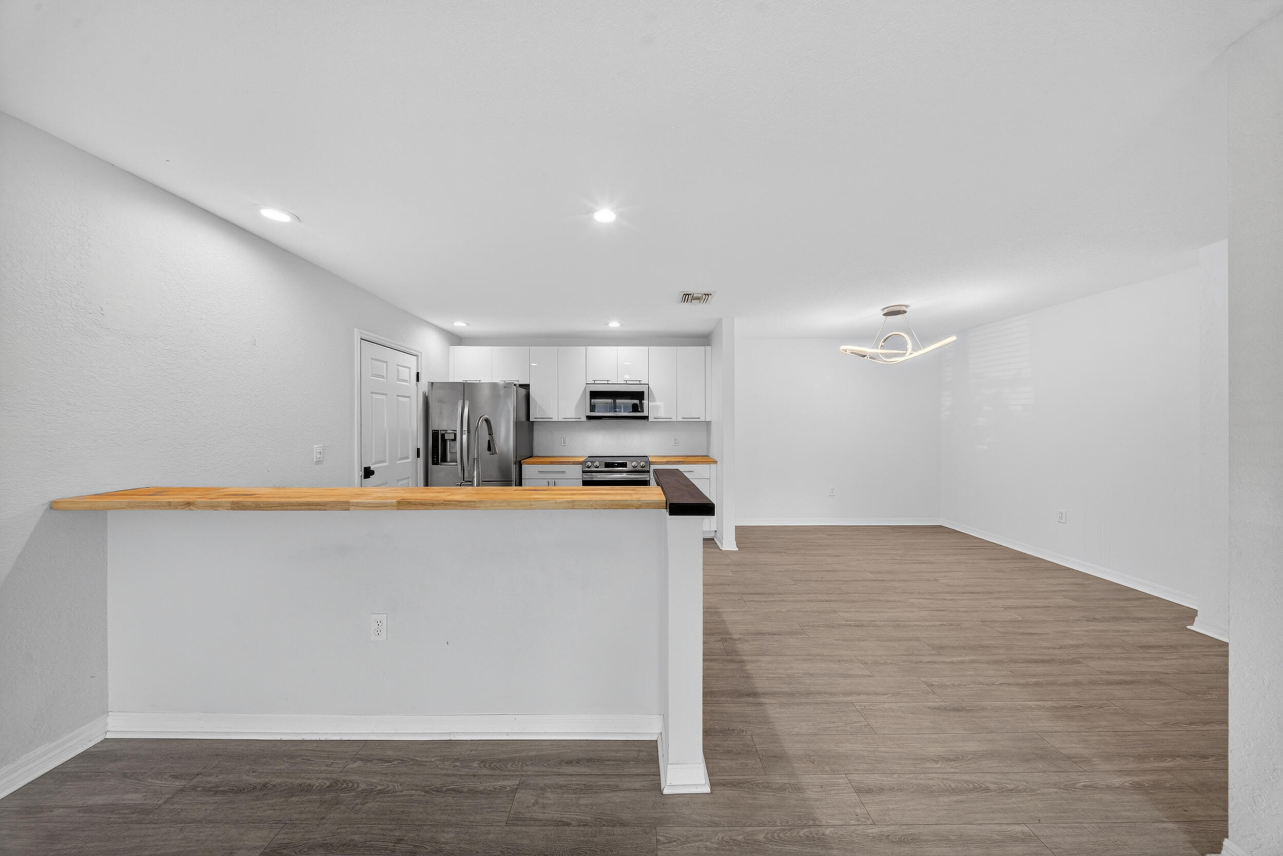 THE PRESERVE AT THE SAVANNAHS CONDOMINIUM - Residential