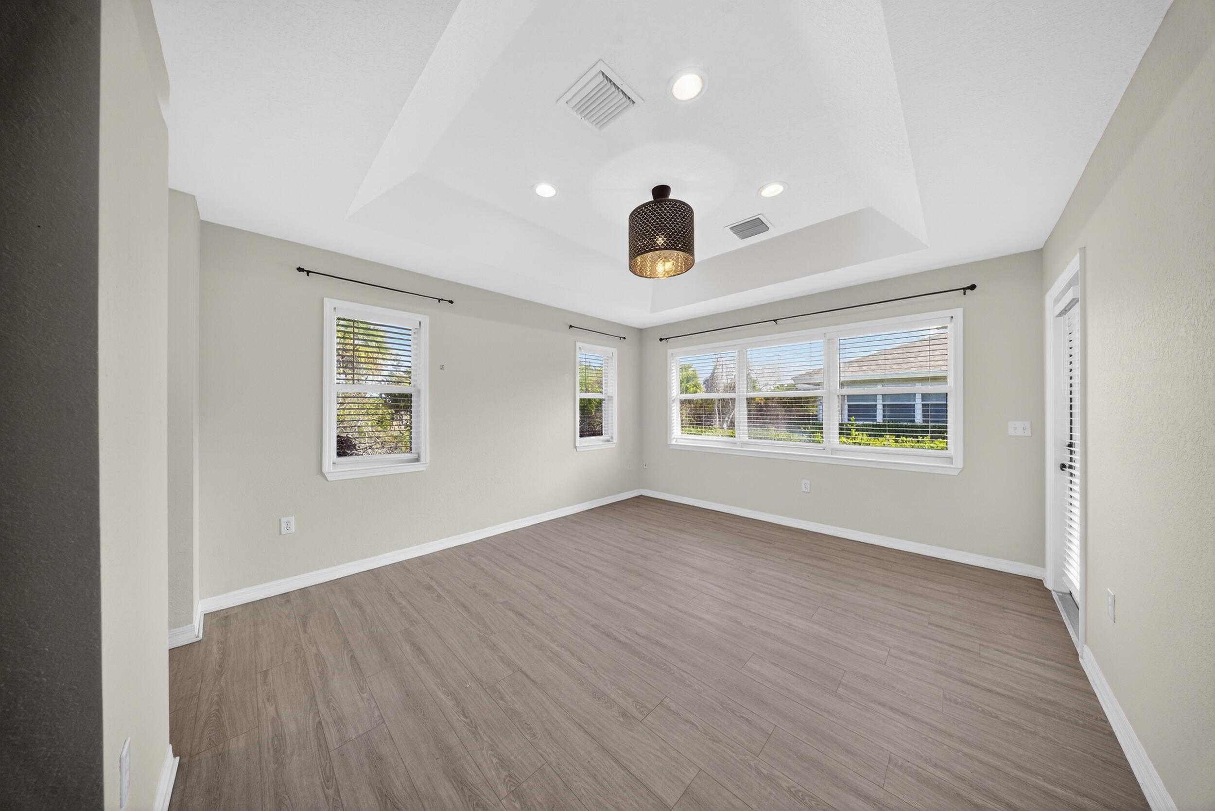 THE PRESERVE AT THE SAVANNAHS CONDOMINIUM - Residential