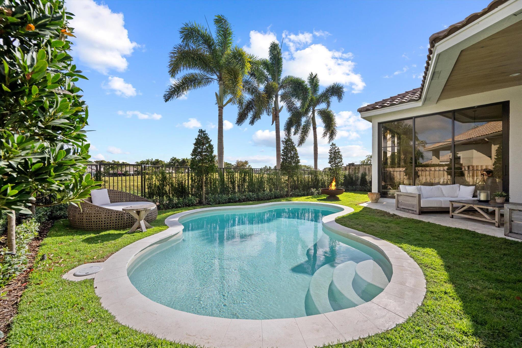 EAGLES LANDING OF P B POL - Residential