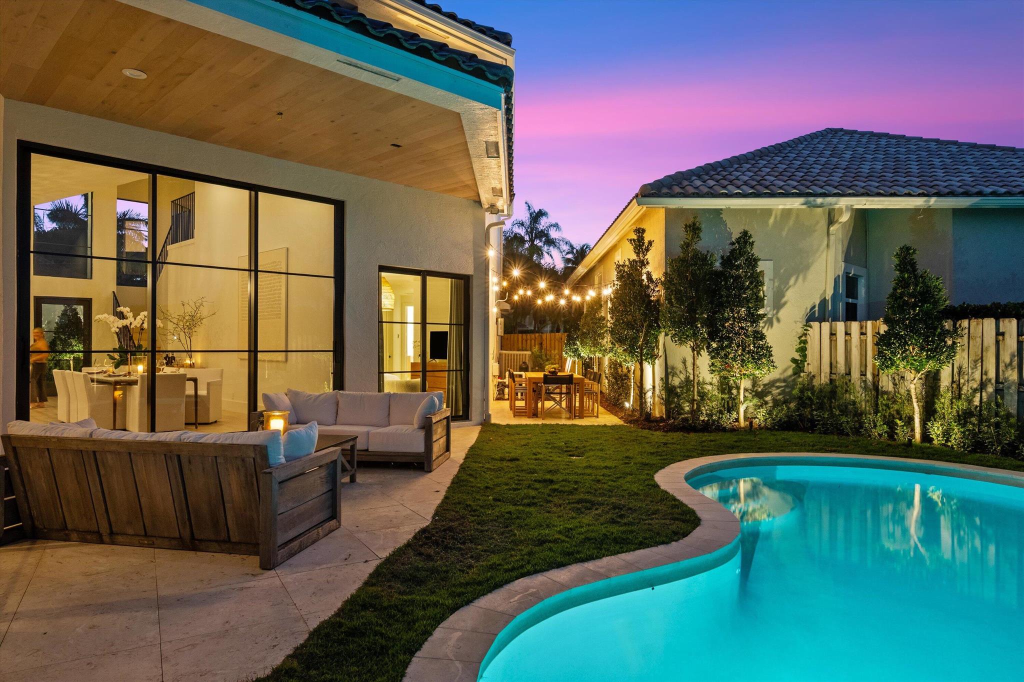 EAGLES LANDING OF P B POL - Residential