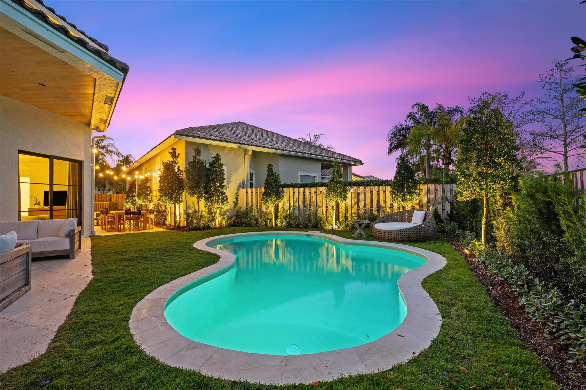 EAGLES LANDING OF P B POL - Residential