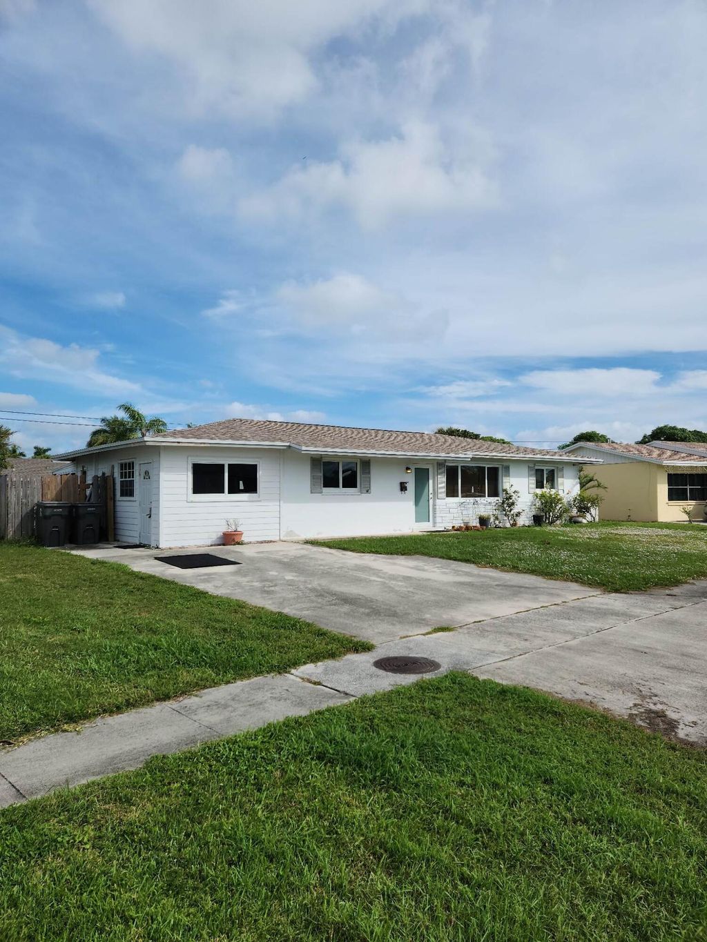 Photo of 3153 Capri Road, Palm Beach Gardens, FL 33410 (MLS # R10846390)