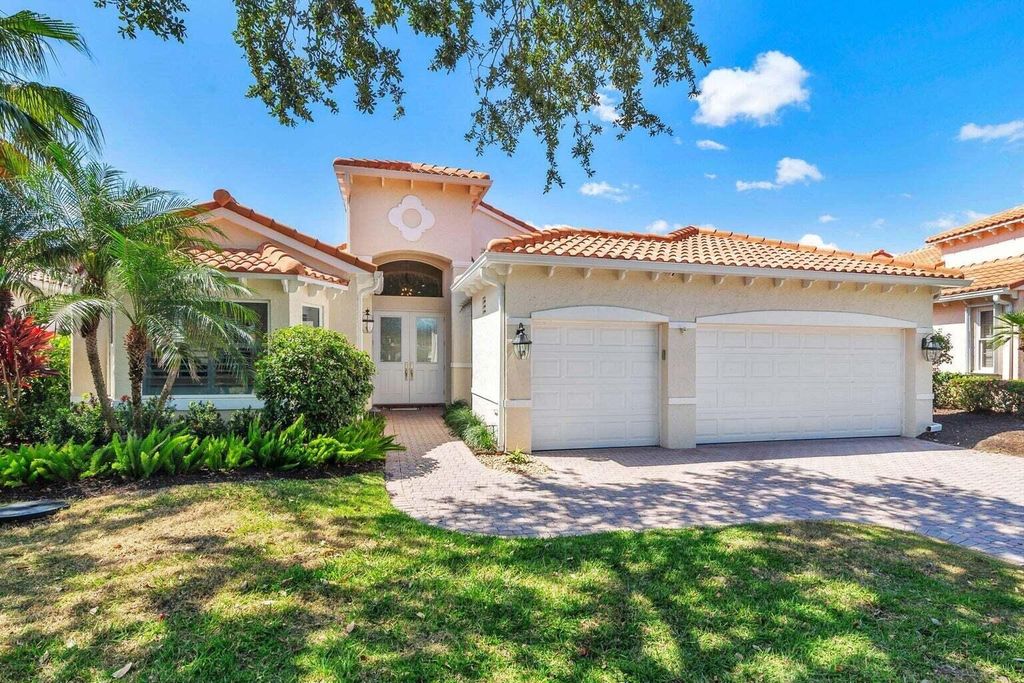 Photo of 3914 Outlook Court, Jupiter, FL 33477 (MLS # R11018252)