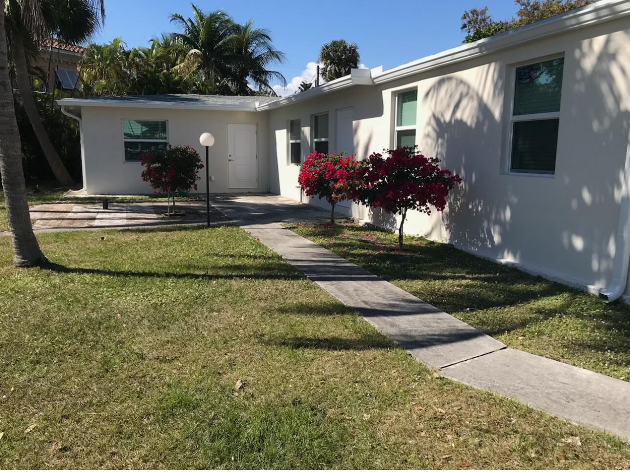 Enjoy Palm Beach living in this completely remodeled, and freshly updated inside and outside 3-bedroom with 2-bath, half duplex. Like new construction, never lived in and steps to the Intracoastal. Just a short distance to the most amazing restaurants in Palm Beach County Old Key Lime House, Dune Deck Cafe, Benny's on the Beach and the Eau Palm Beach Resort & Spa for fun dining and relaxation! Walking distance to Kayak park. Come See today before it is gone.Flexible term available - Short Term or Annual!