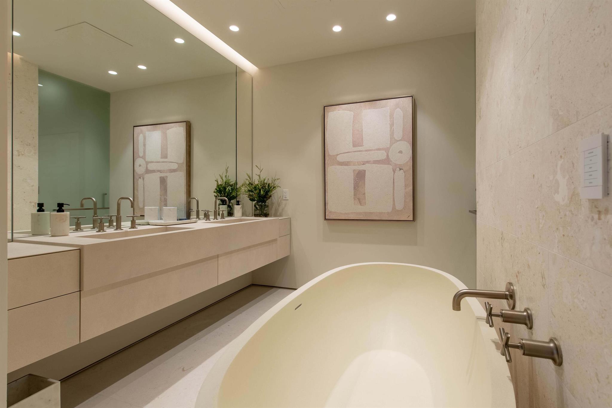 La Clara - Residential