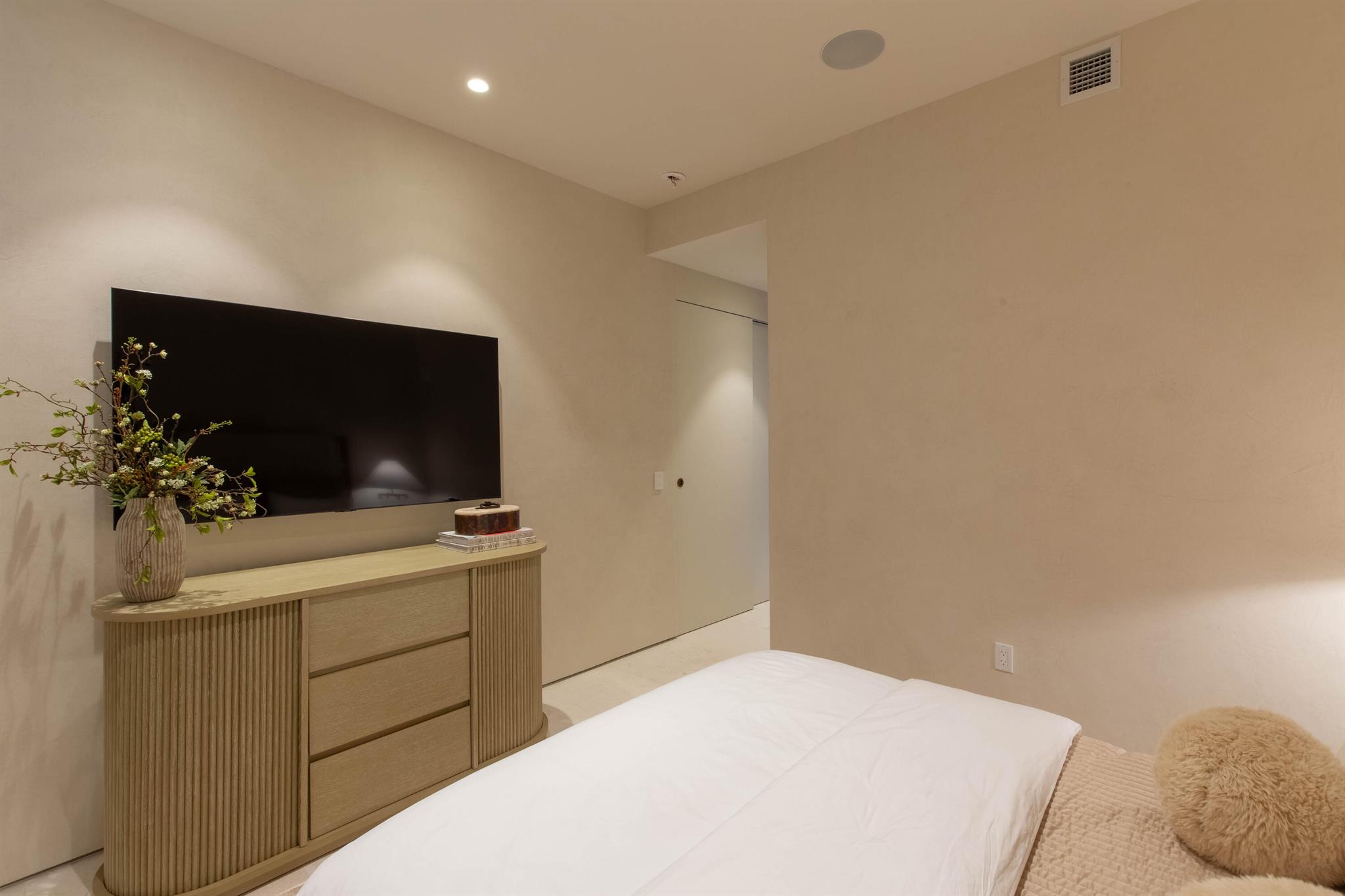 La Clara - Residential