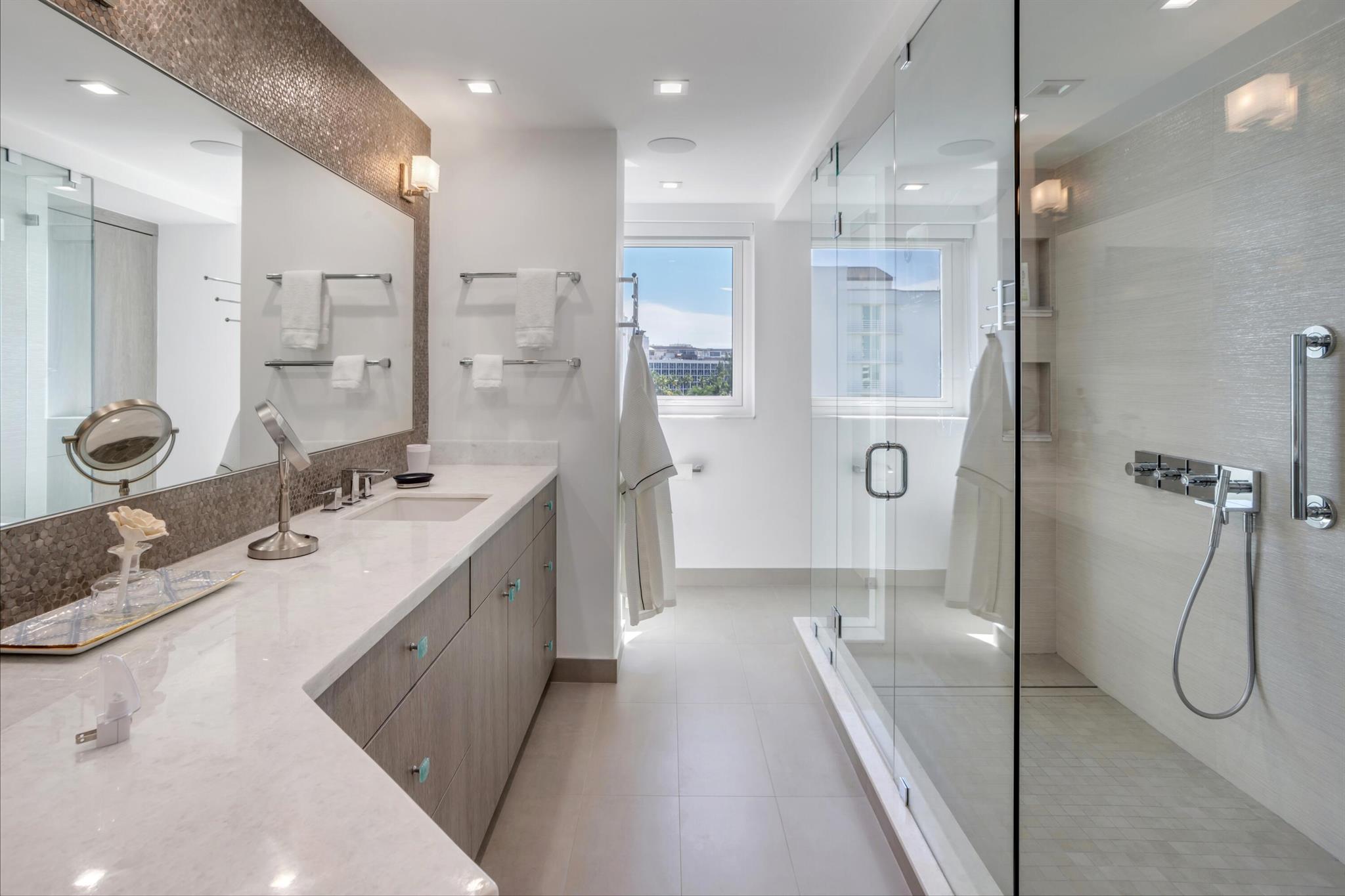 750 OCEAN - Residential