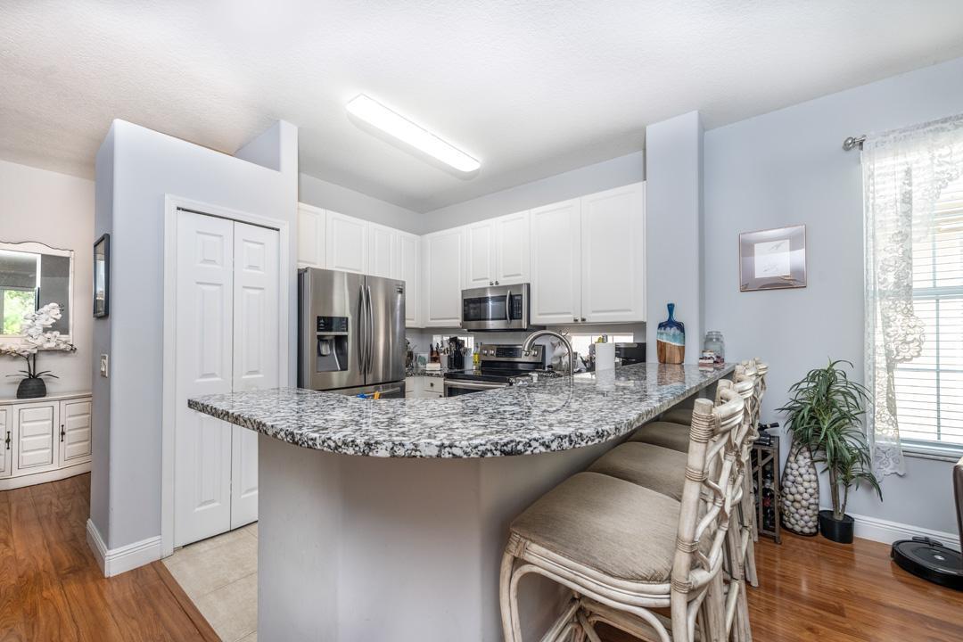 JENSEN BEACH GOLF AND COUNTRY CLUB - Residential