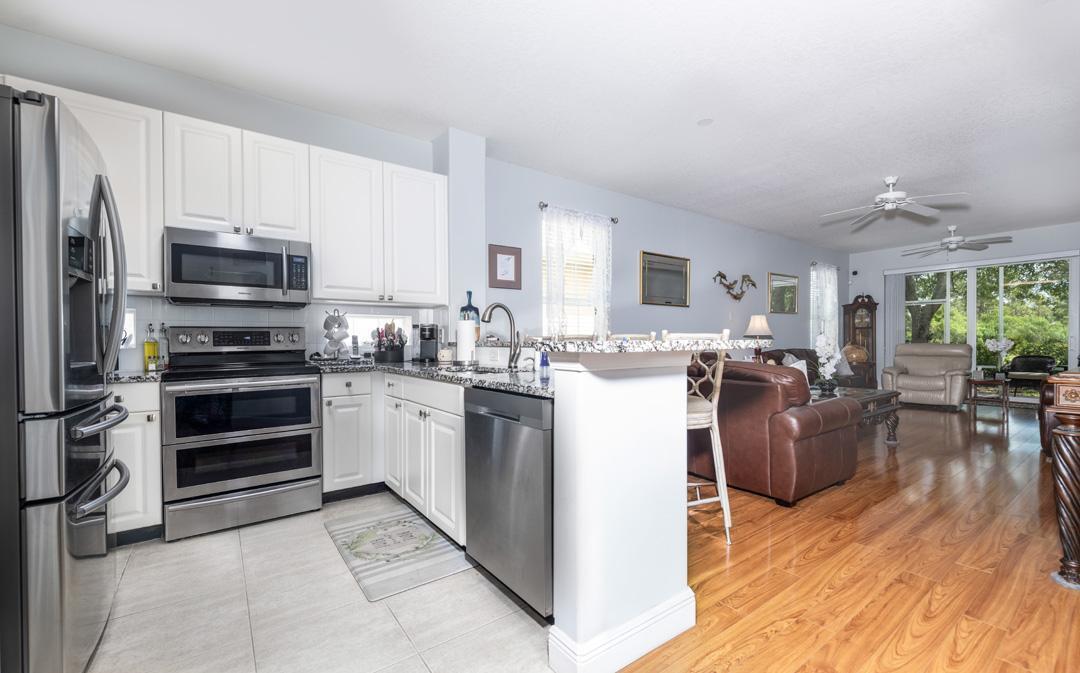 JENSEN BEACH GOLF AND COUNTRY CLUB - Residential