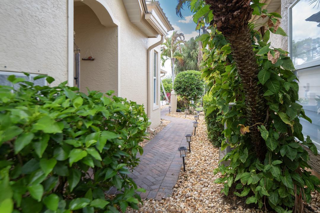 JENSEN BEACH GOLF AND COUNTRY CLUB - Residential