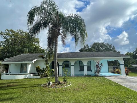 A home in Port St Lucie