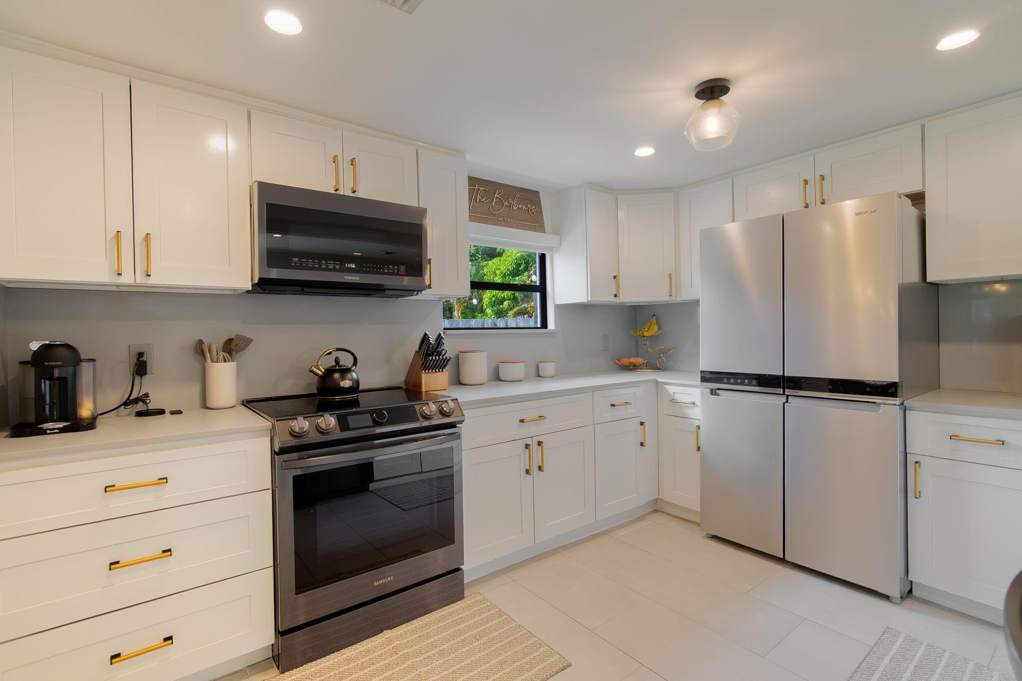 LAUDERDALE GARDENS - Residential