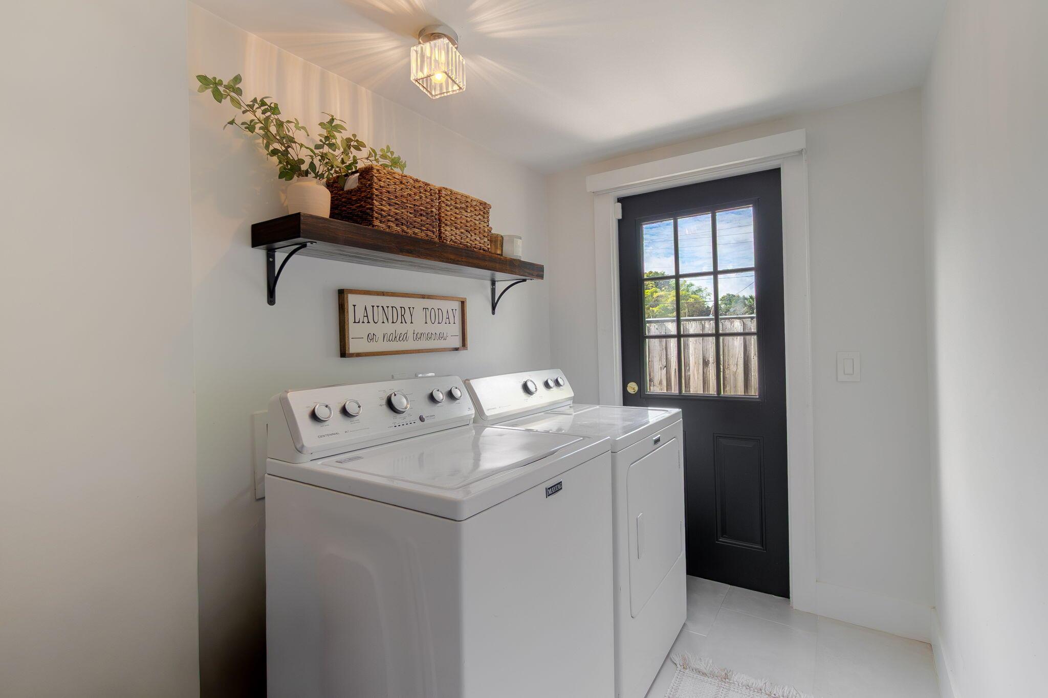 LAUDERDALE GARDENS - Residential