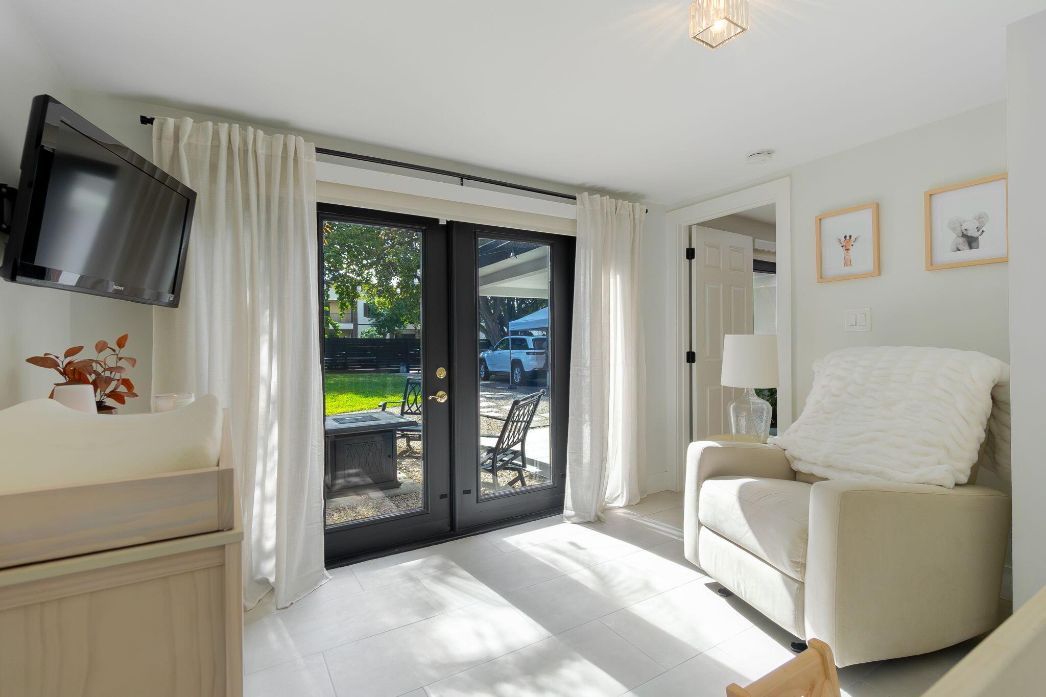 LAUDERDALE GARDENS - Residential