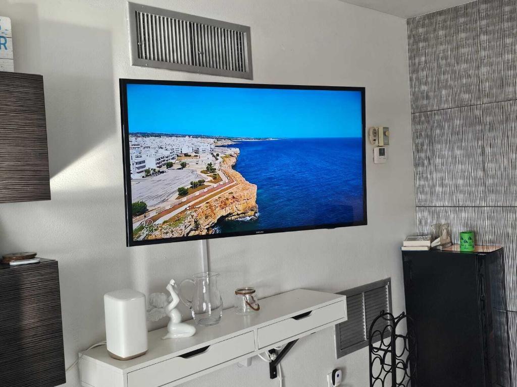 505 N Riverside Drive 12a