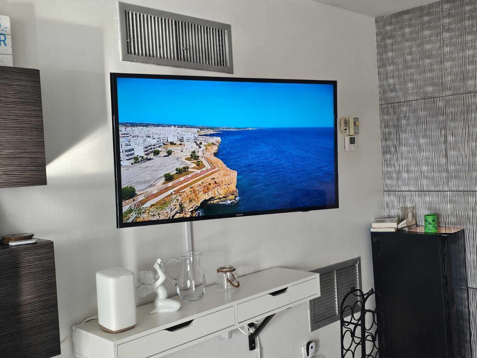 CAMERON CONDO - Residential Lease