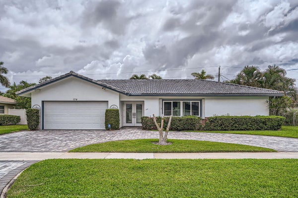104 SAINT CLOUD LN, BOCA RATON, FL 33431 - Image b982cd16ec8037b95155d5b22898cd6c/319021995