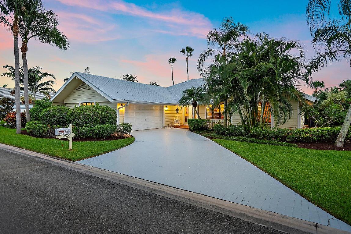 10690 SE Jupiter Narrows Drive