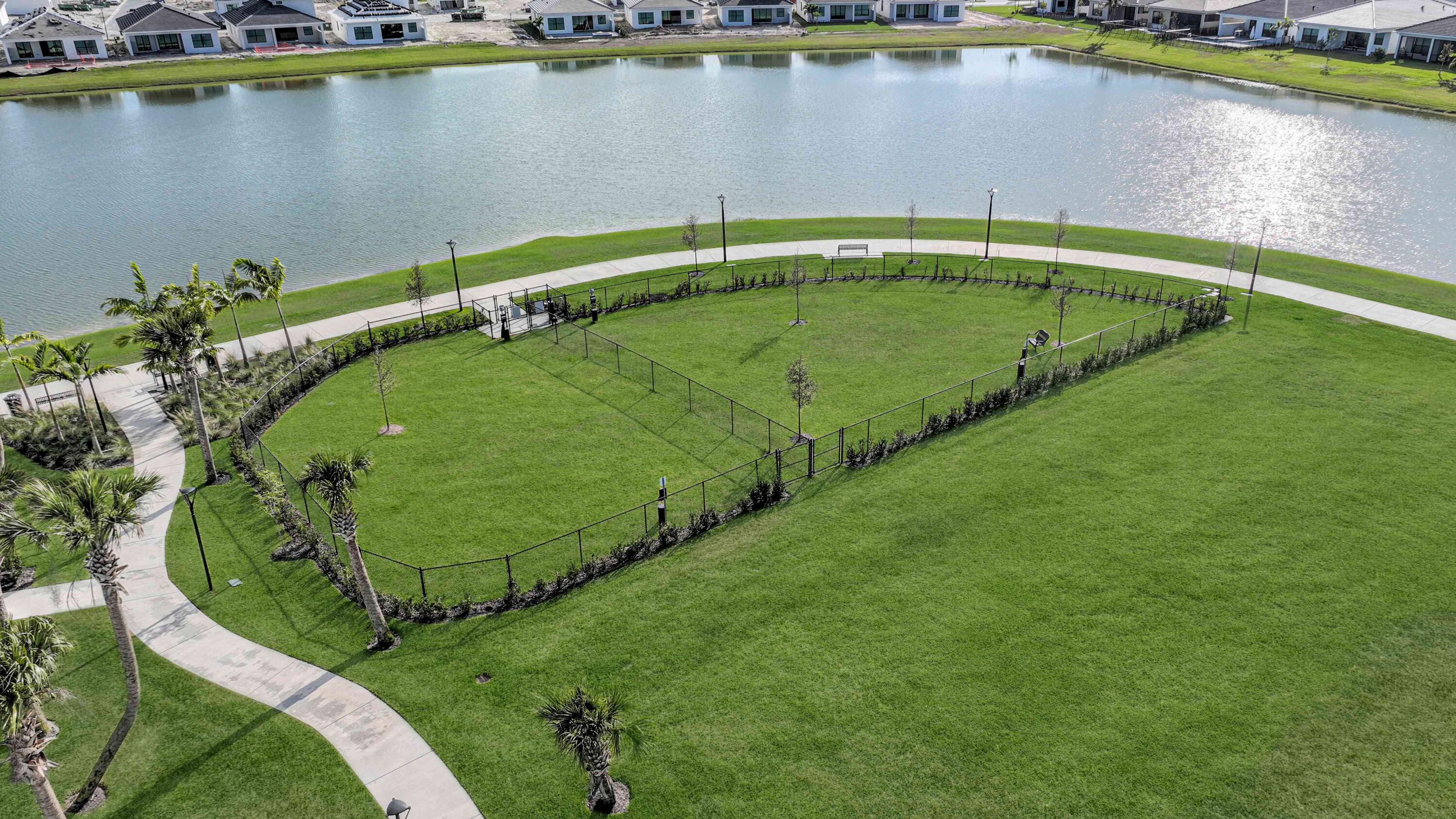 CRESSWIND PALM BEACH - Residential