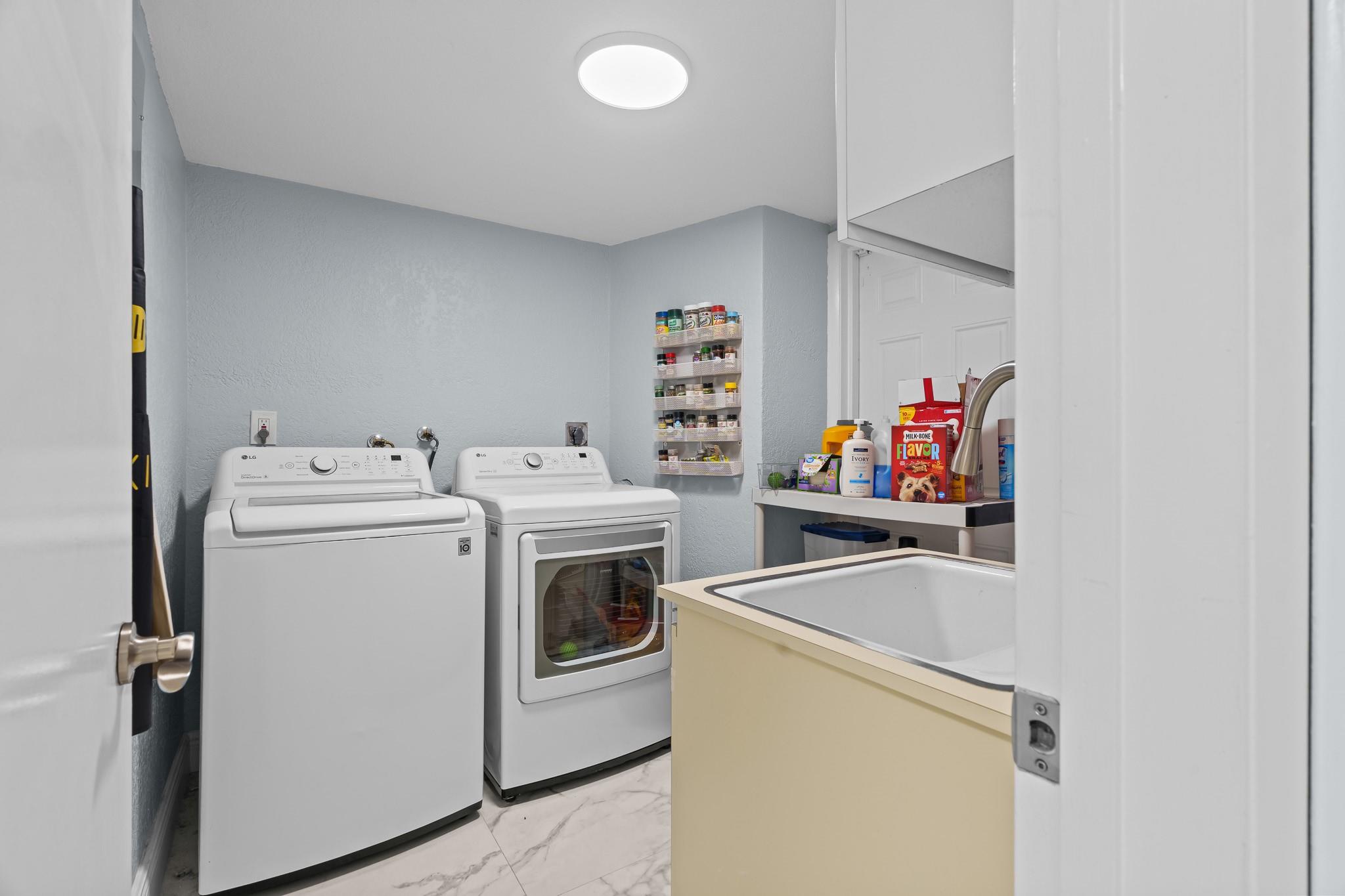 Woodlands Sec Five 67-43 - Residential