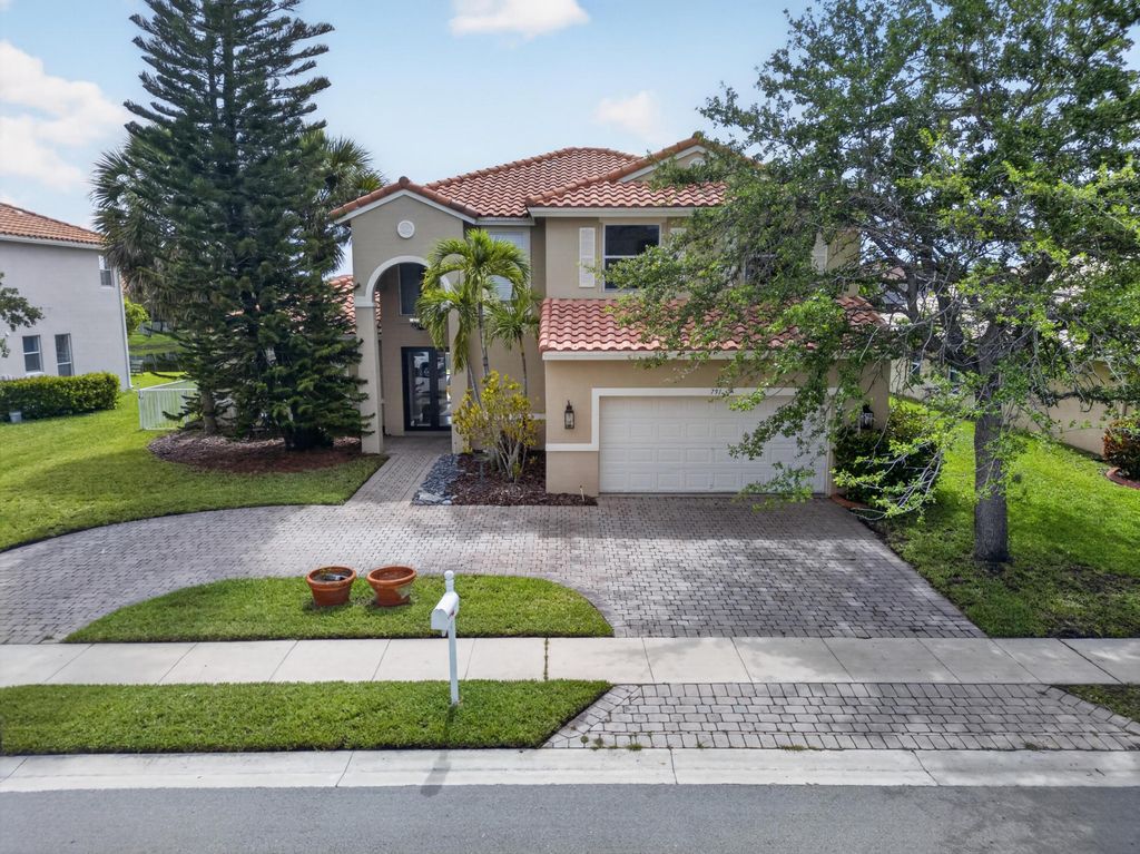 Photo of 791 SW 191st Avenue, Pembroke Pines, FL 33029 (MLS # B26035157)