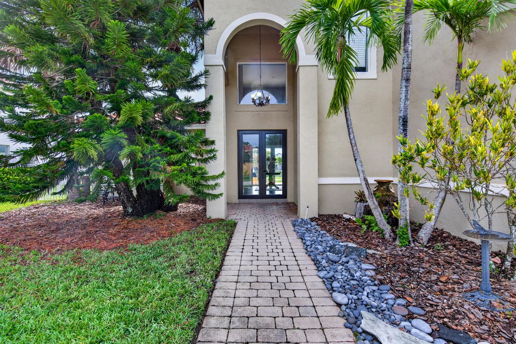 Photo of 791 SW 191st Avenue, Pembroke Pines, FL 33029 (MLS # B26035157)