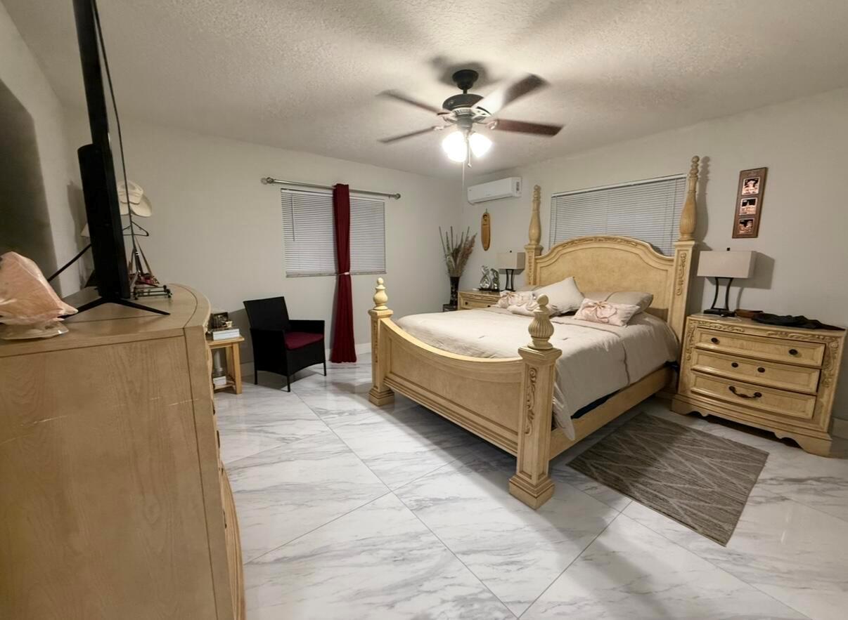 PORT ST LUCIE SECTION 9 - Residential Lease