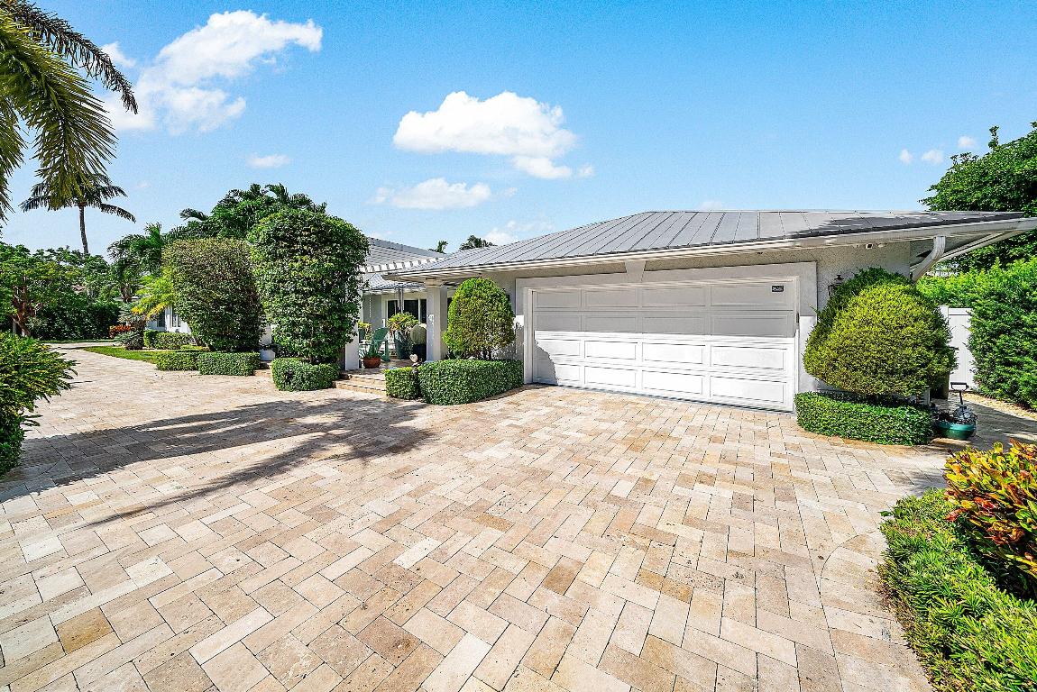 7425 NE Bay Cove Court