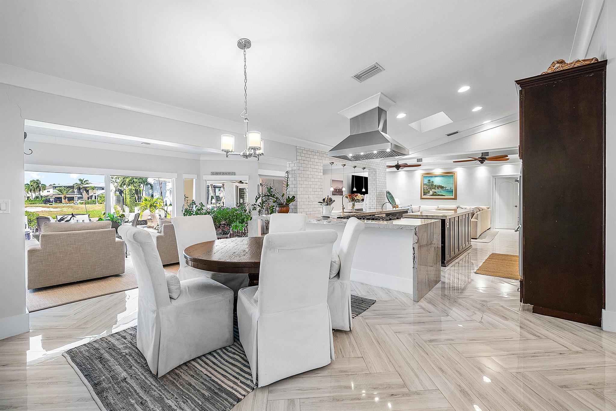 BOCA BAY COLONY - Residential