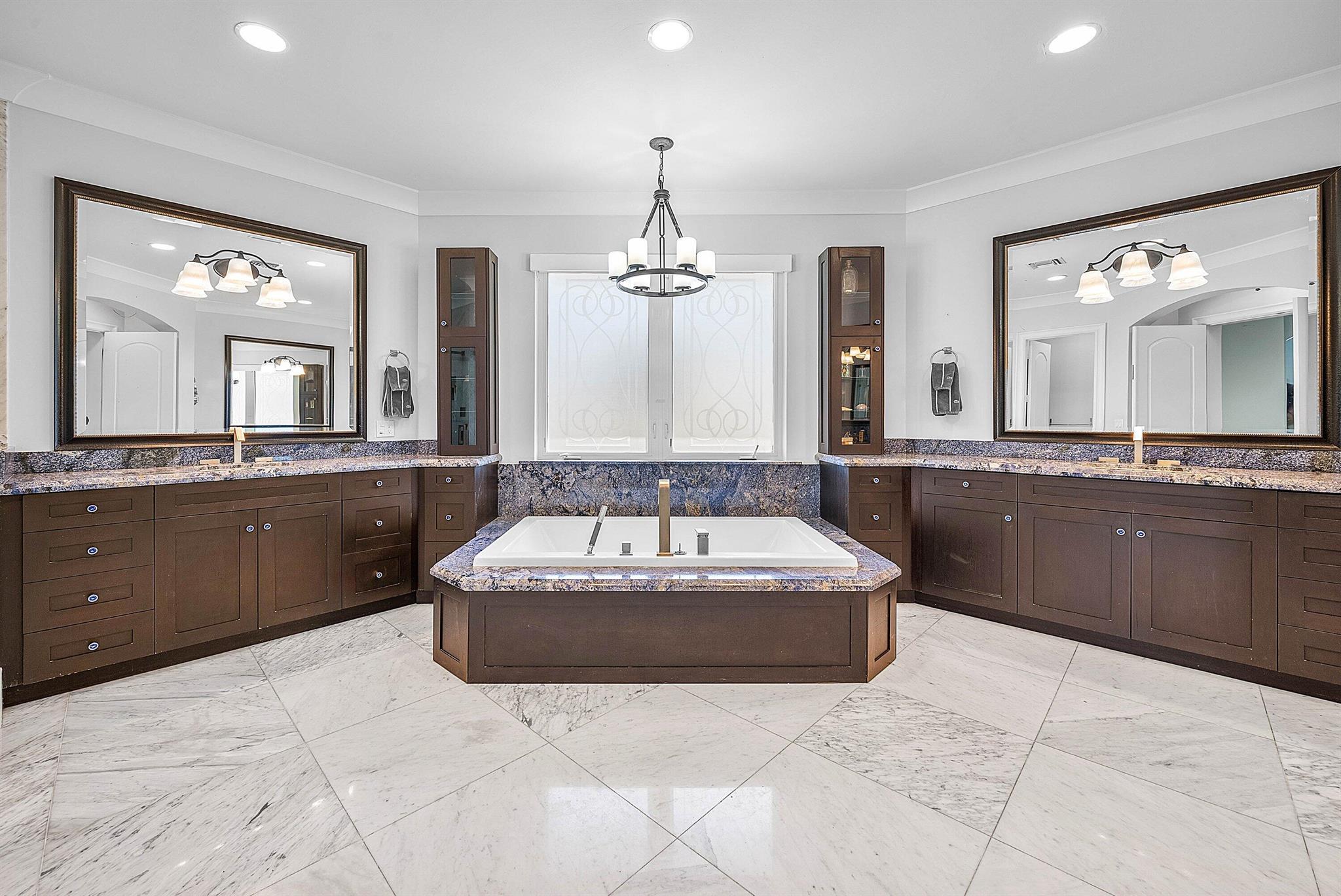 BOCA BAY COLONY - Residential