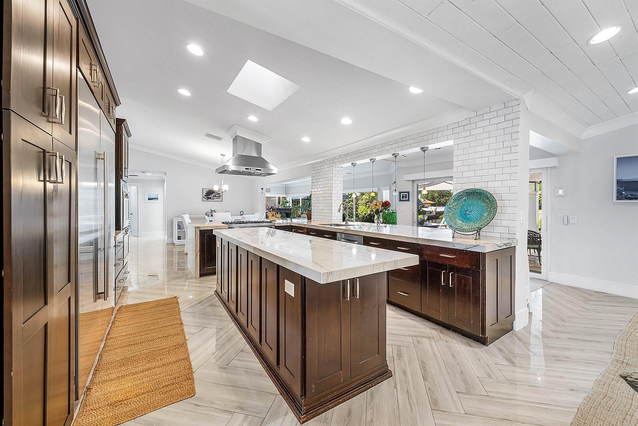 BOCA BAY COLONY - Residential