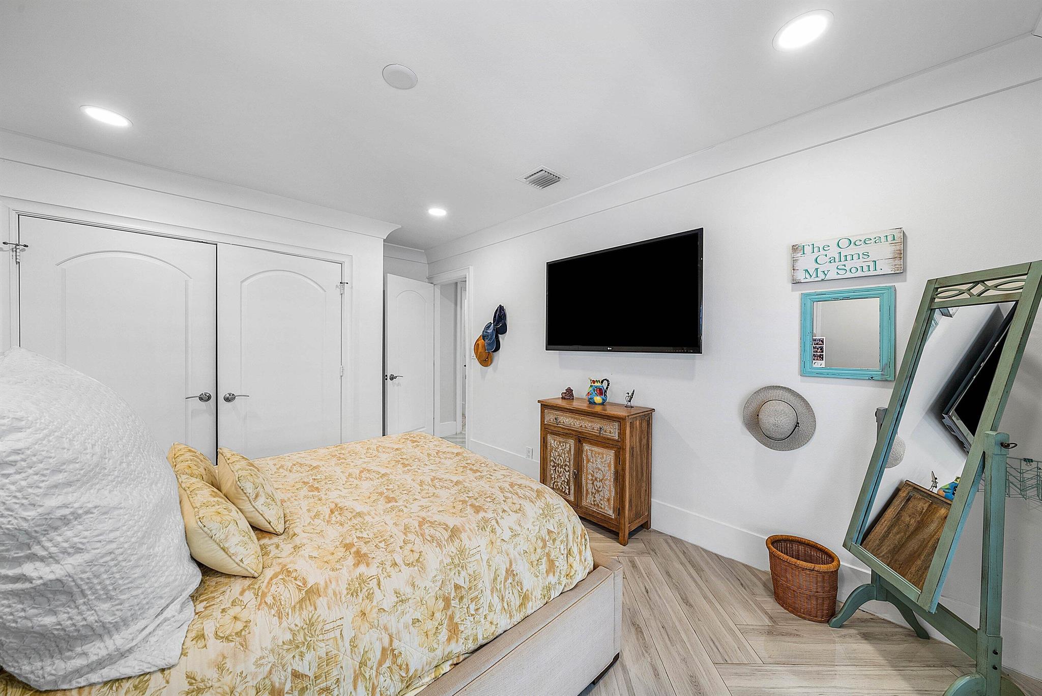 BOCA BAY COLONY - Residential