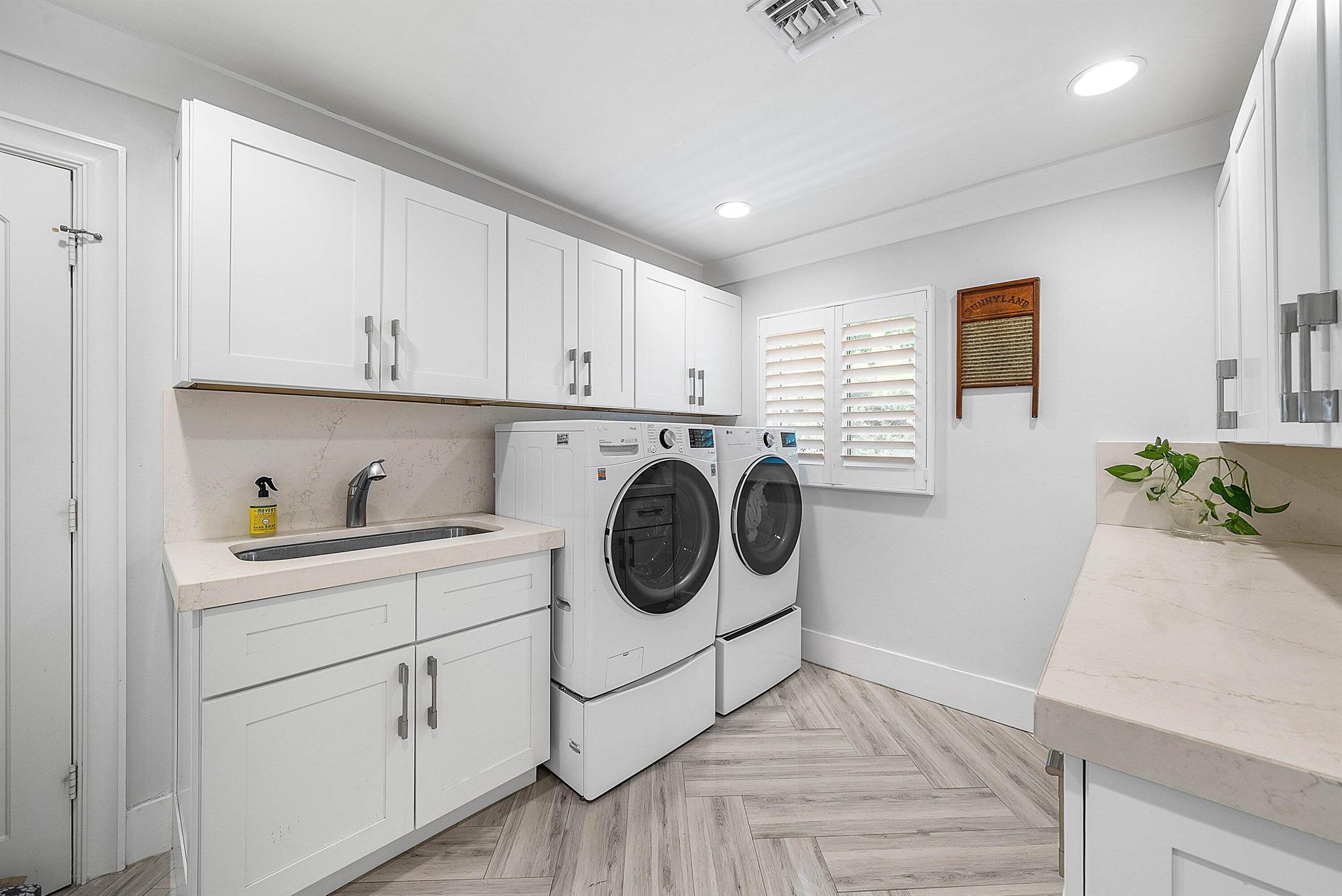 BOCA BAY COLONY - Residential