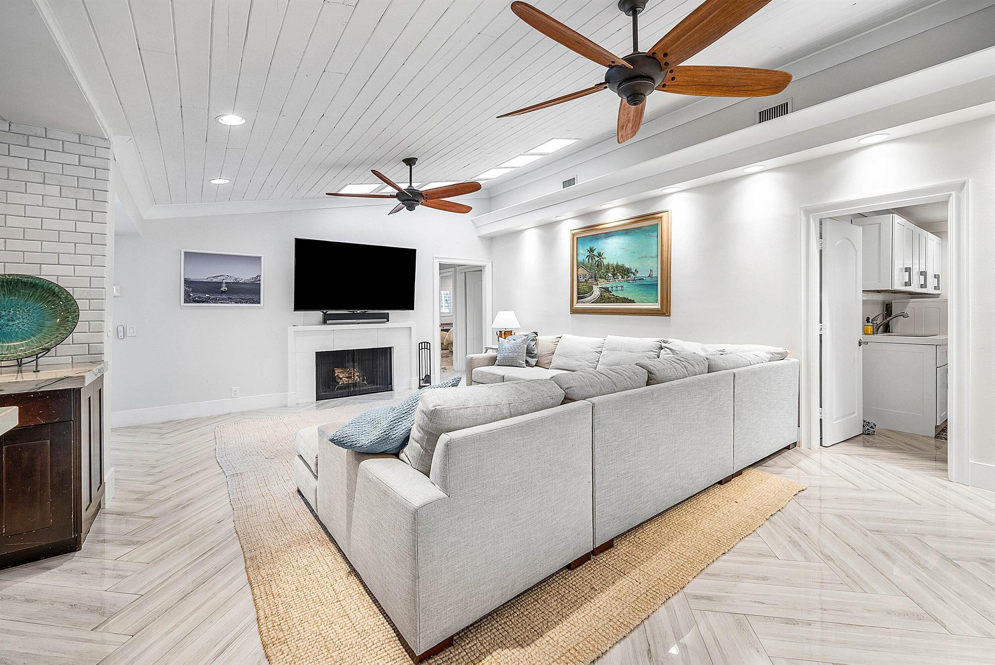 BOCA BAY COLONY - Residential