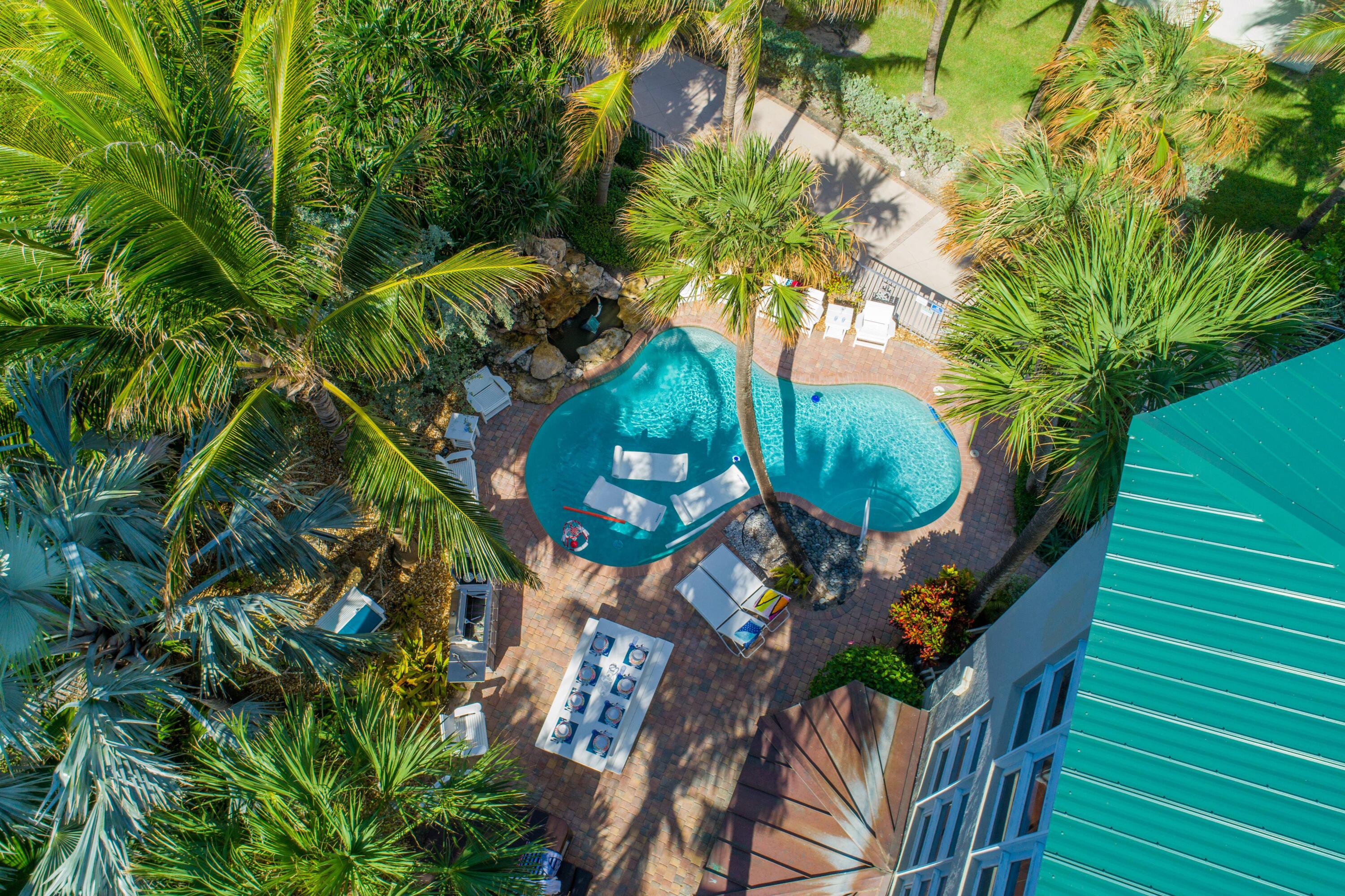 4643 NE Ocean Boulevard