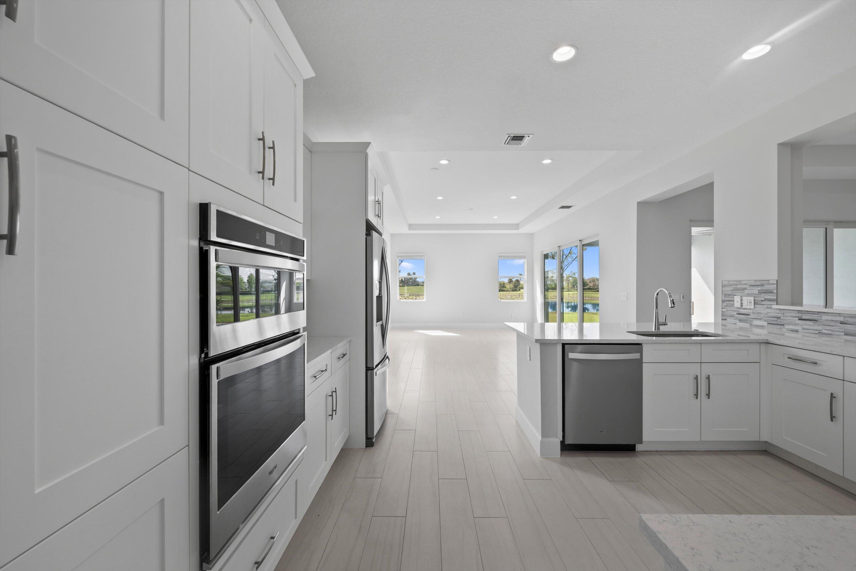 MEADOWS OF WESTLAKE - Residential