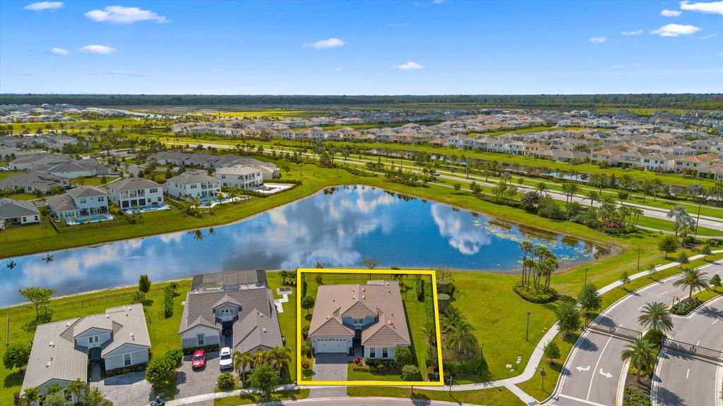 Photo of 15208 Goldfinch Circle, Westlake, FL 33470 (MLS # B26022766)