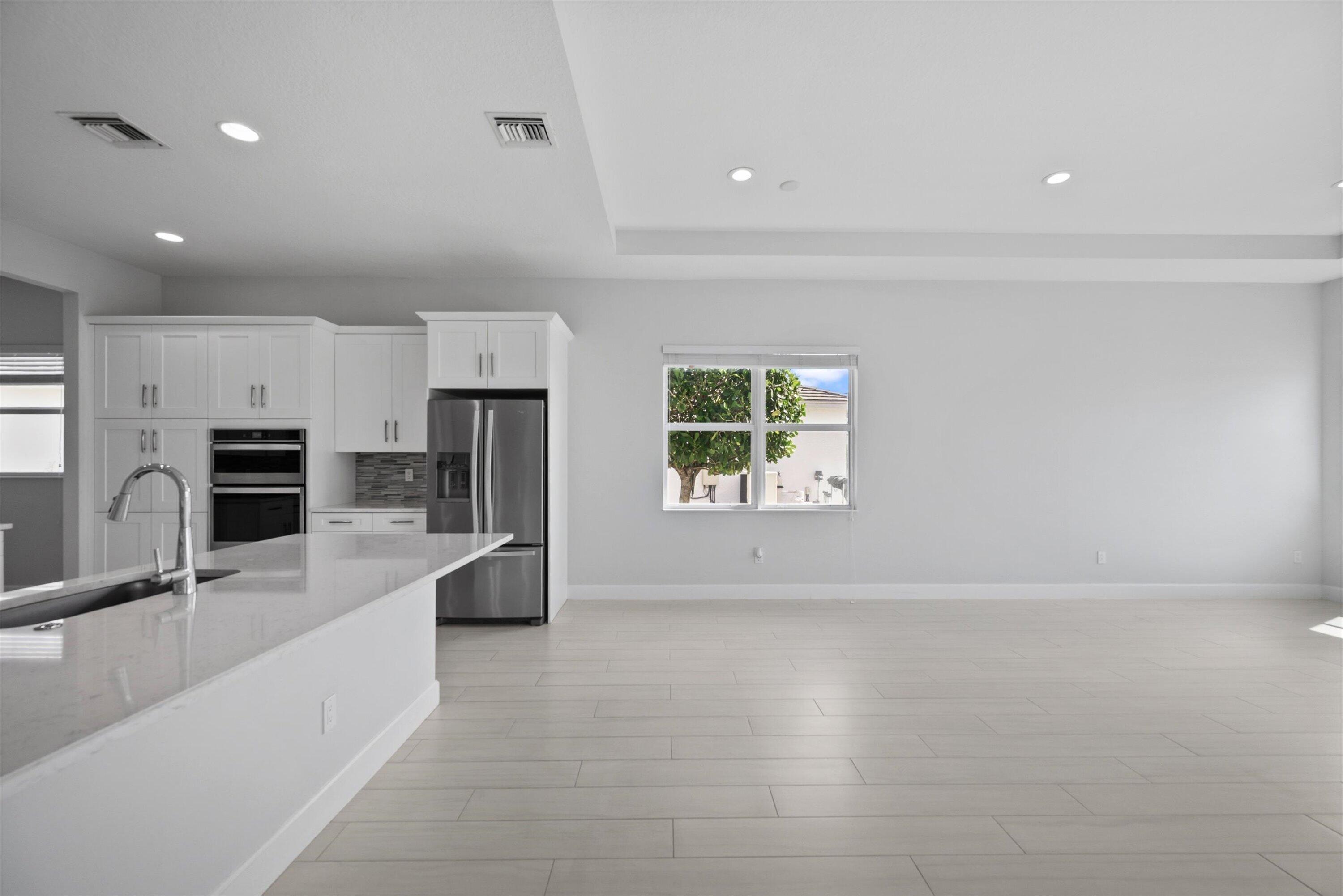 MEADOWS OF WESTLAKE - Residential