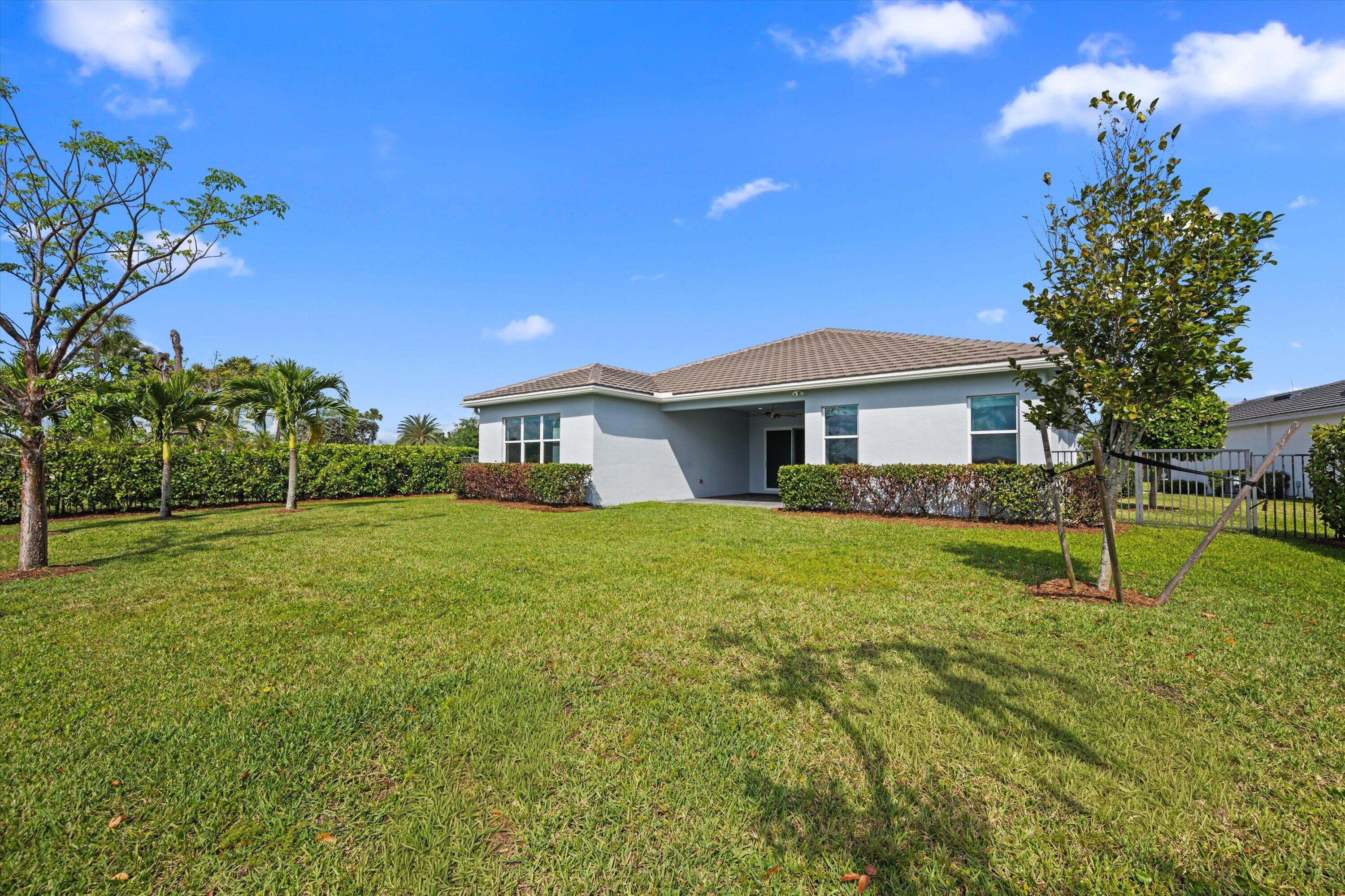 MEADOWS OF WESTLAKE - Residential