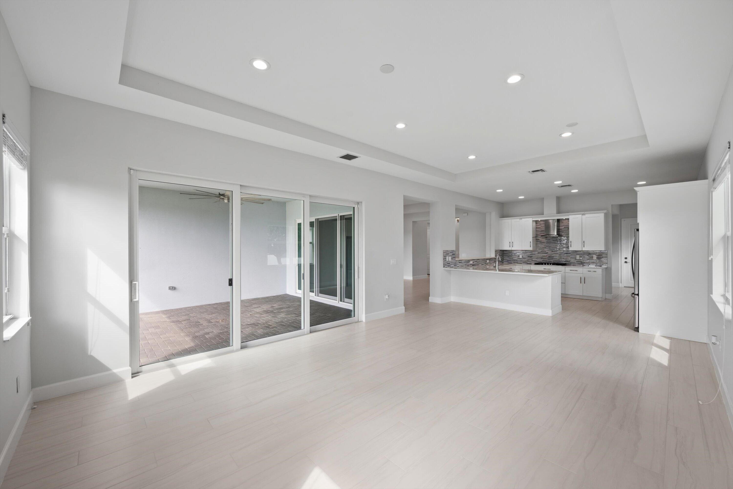 MEADOWS OF WESTLAKE - Residential